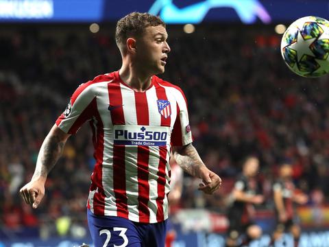  纽卡斯尔特里皮尔圆月弯刀，连续三轮直接任意球破门  